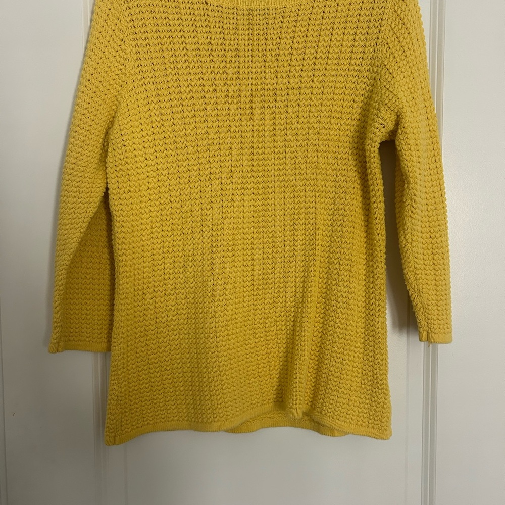 Liz Claiborne Sunny Yellow Crew Neck Sweater